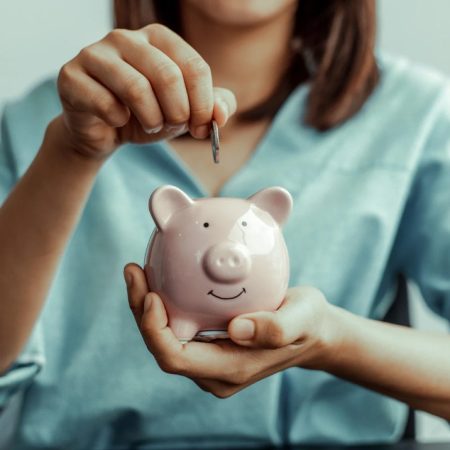 Masz nadwyżkę finansową? 4 scenariusze oszczędzania 