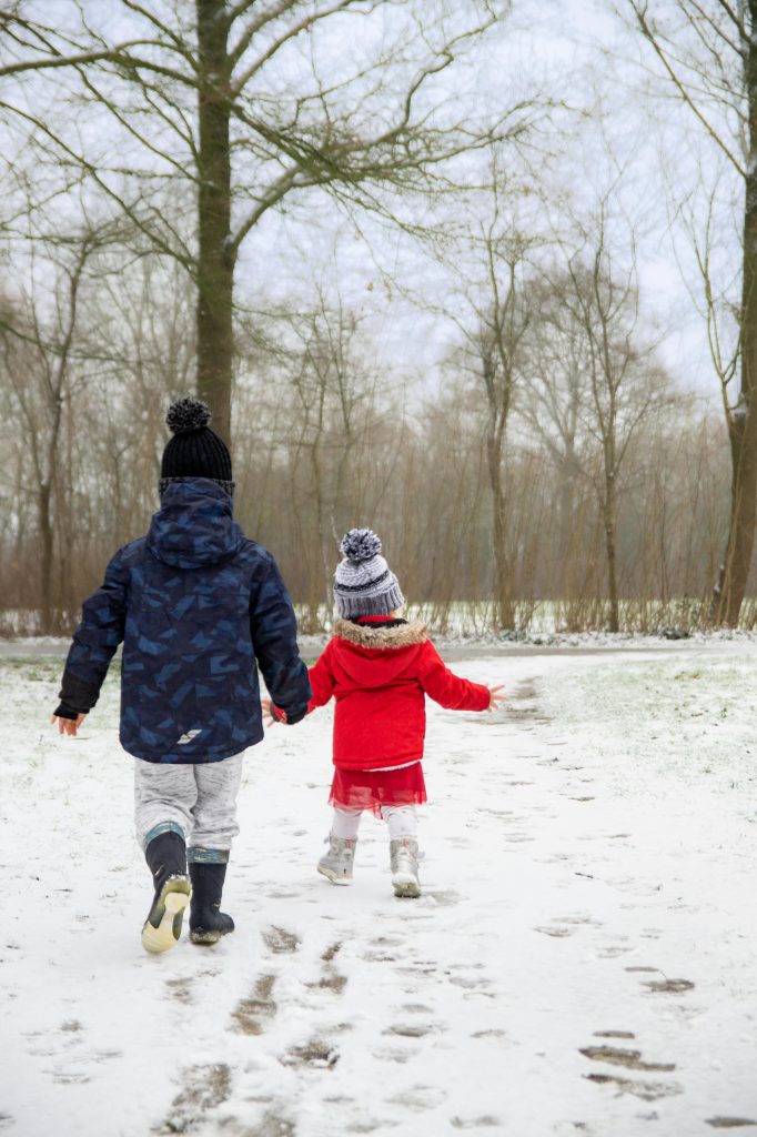 buty z odblaskami i kalosze dla dzieci