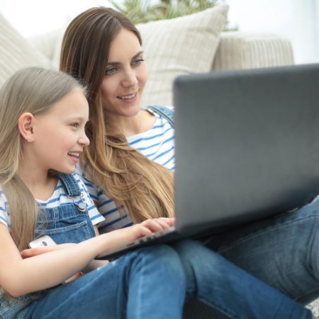 Cyberbezpieczeństwo zaczyna się w domu