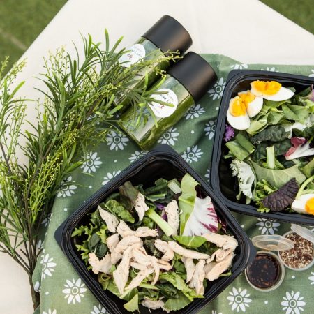 Dieta cud przed wakacjami? Dietetyczka podpowiada