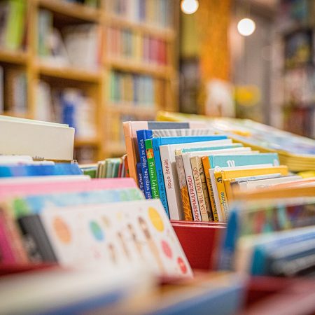 Książka na weekend: Mrok i światło